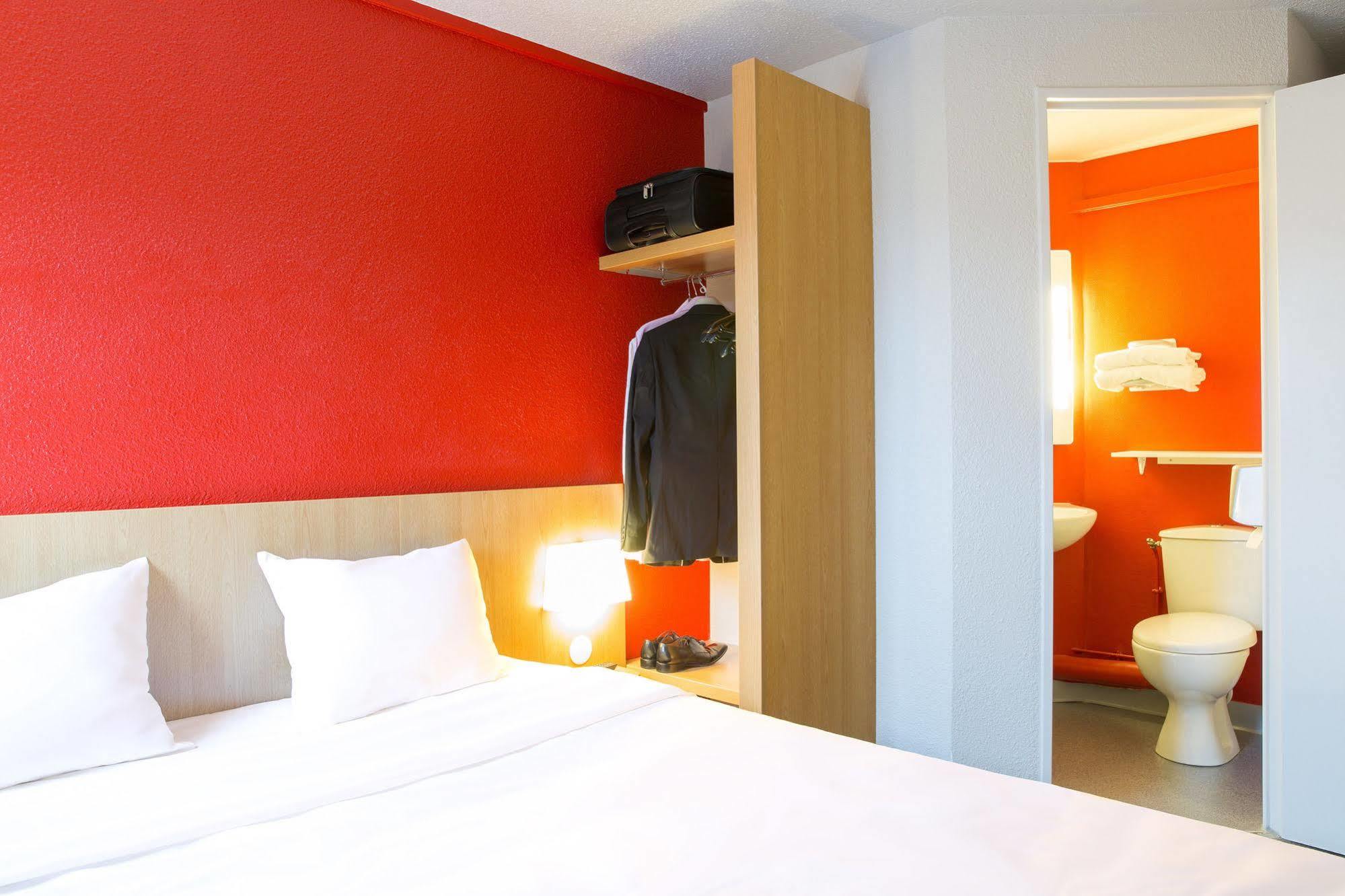 B&B Hotel Narbonne 2 Екстер'єр фото